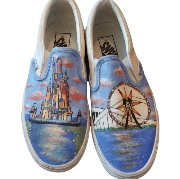 Vans  Mickey Mouse And Magic Kingdom Hand Painted - Picture 10 of 15